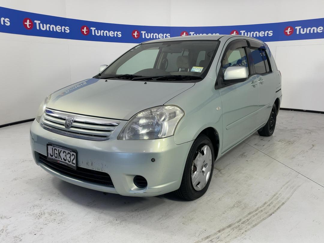 Photo '4' of Toyota Raum