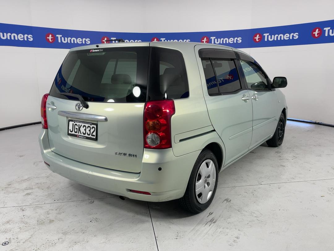 Photo '7' of Toyota Raum