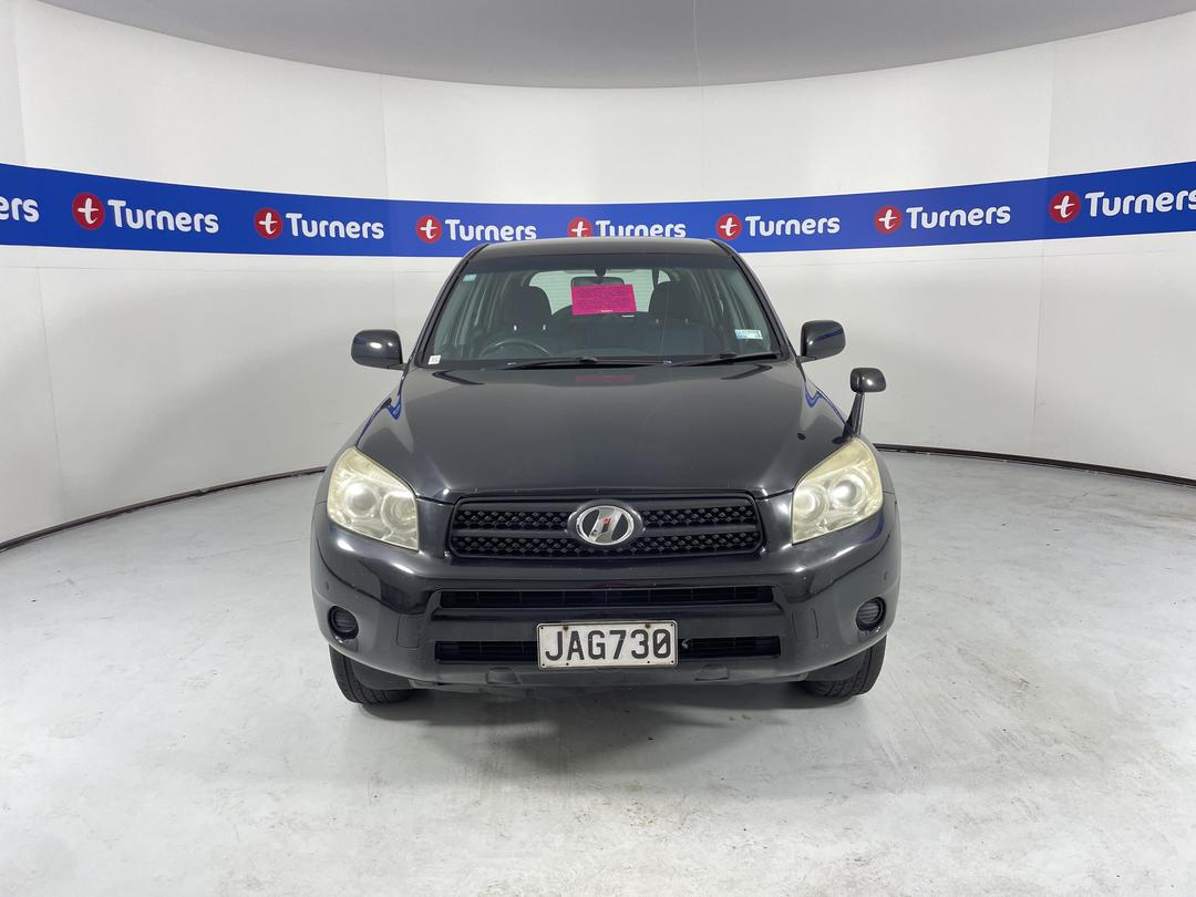 Photo '2' of Toyota Rav4