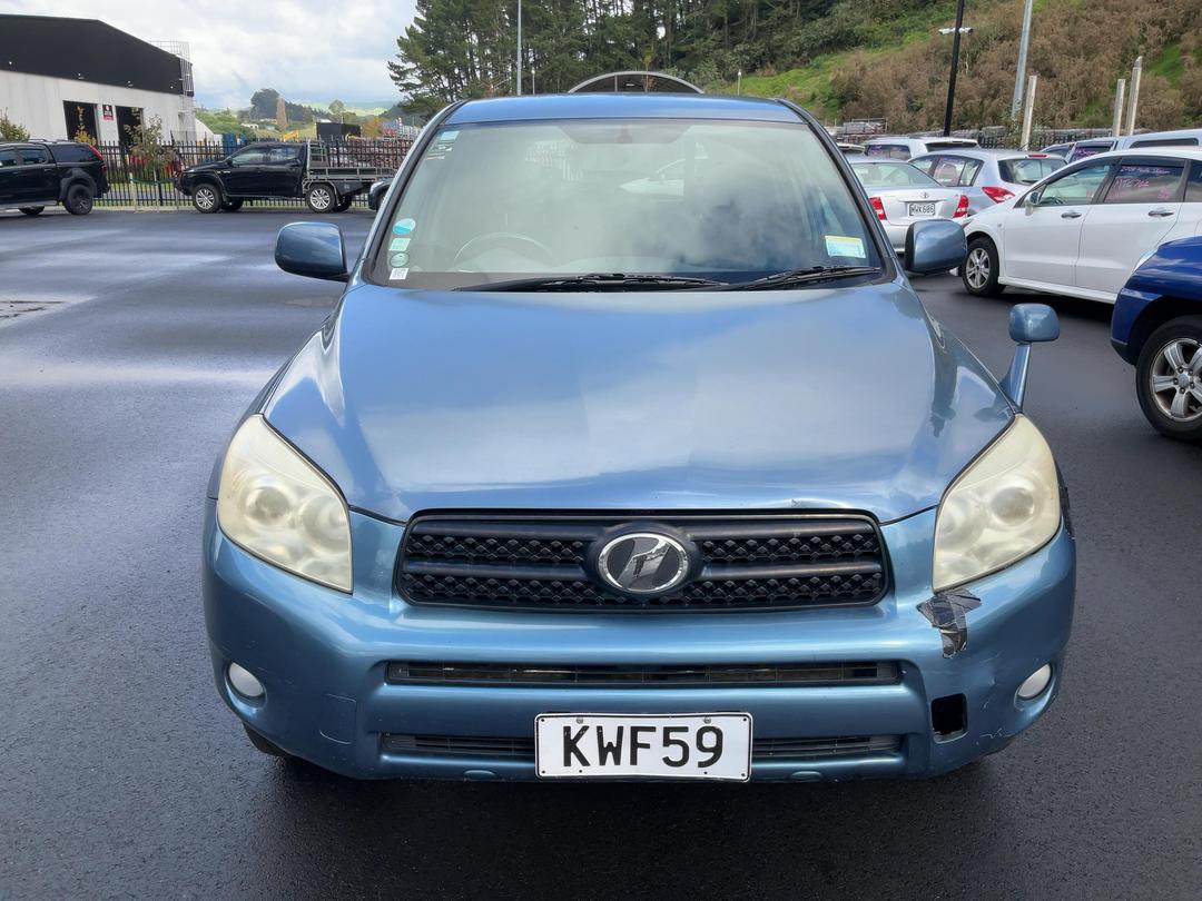 Photo '2' of Toyota Rav4