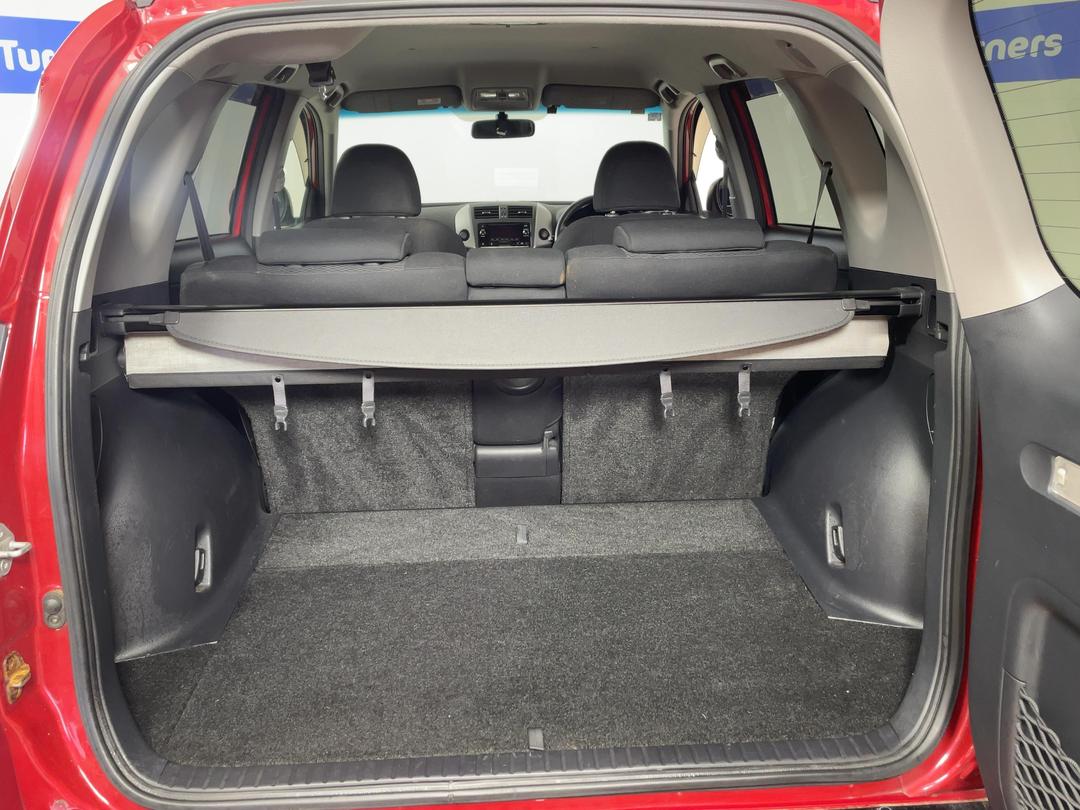 Photo '14' of Toyota Rav4