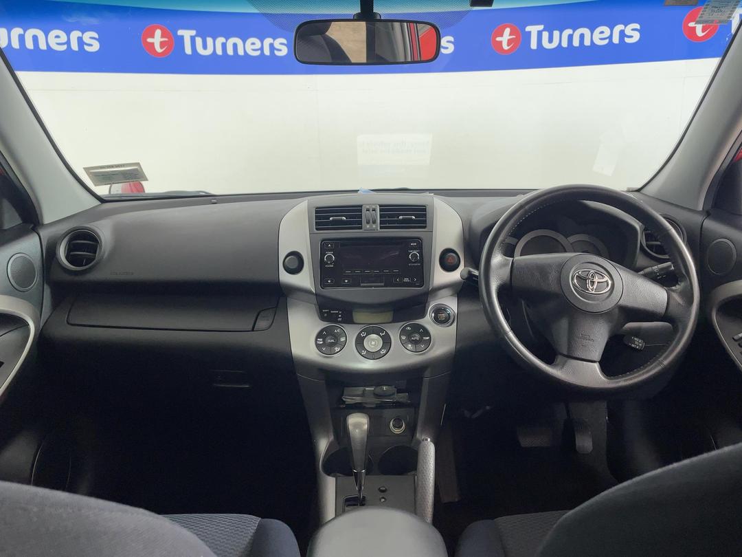 Photo '17' of Toyota Rav4