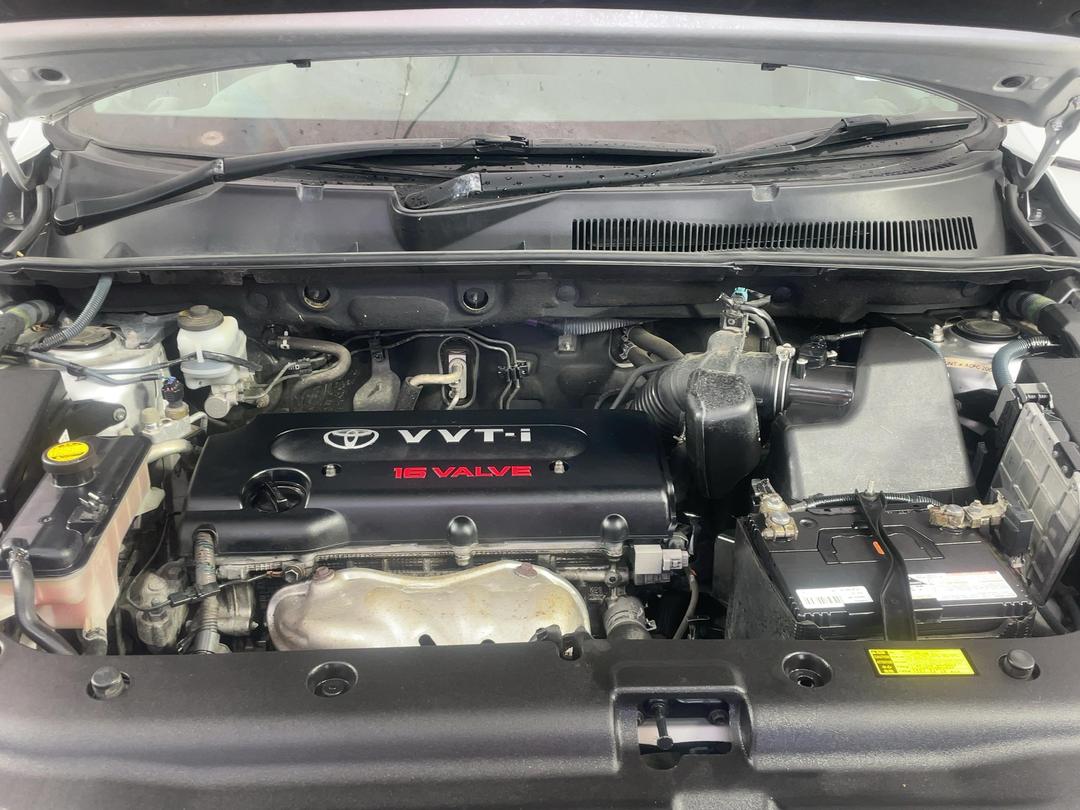 Photo '13' of Toyota Rav4