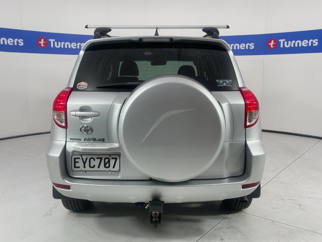 Photo '6' of Toyota Rav4