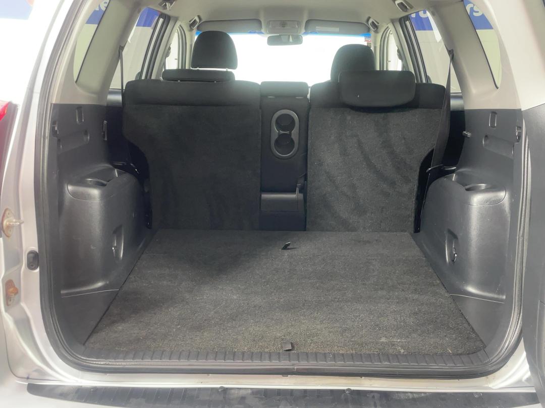 Photo '14' of Toyota Rav4