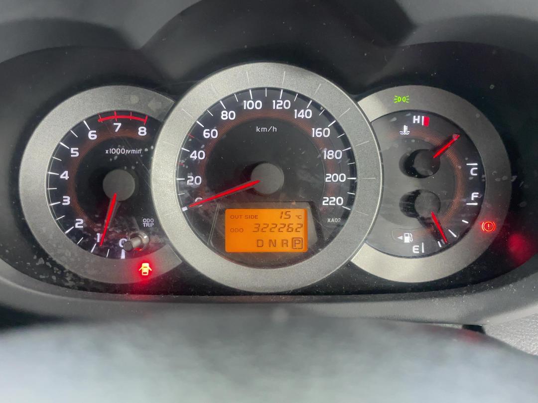 Photo '21' of Toyota Rav4