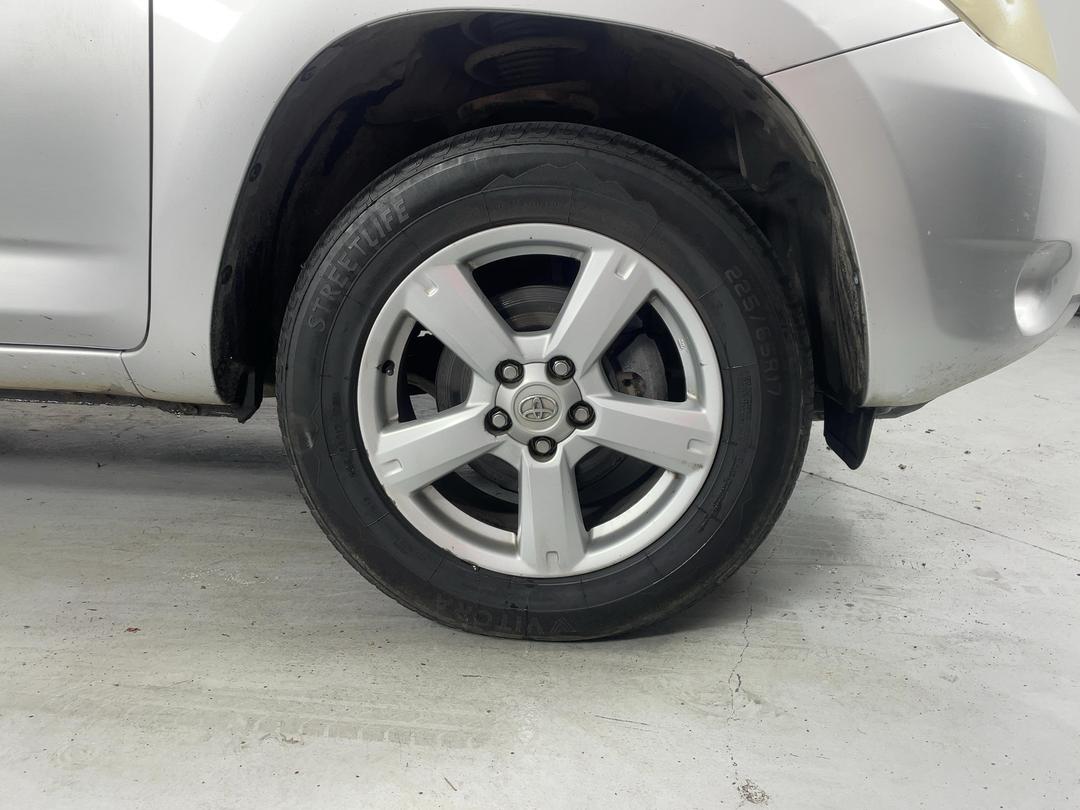 Photo '7' of Toyota Rav4 Photo '7' of Toyota Rav4
