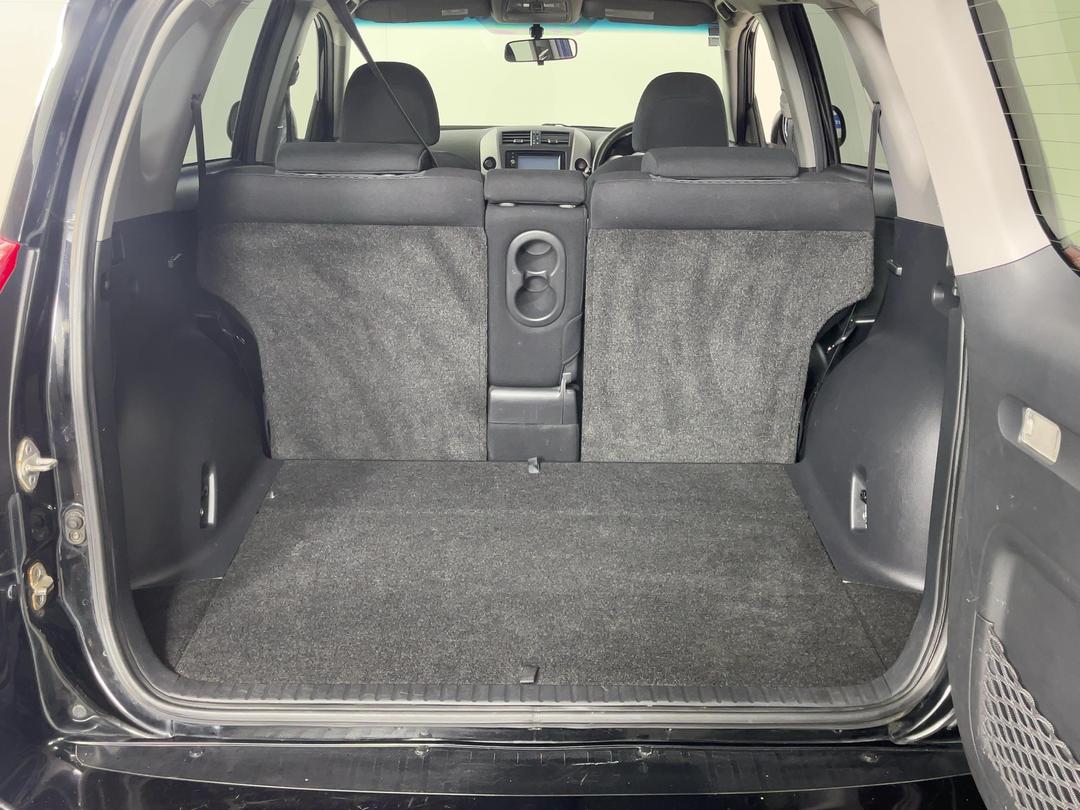 Photo '14' of Toyota Rav4