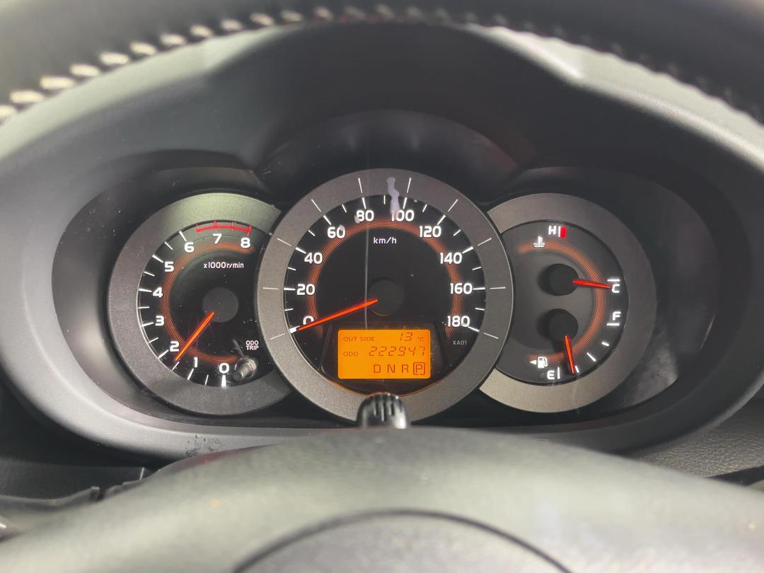 Photo '21' of Toyota Rav4