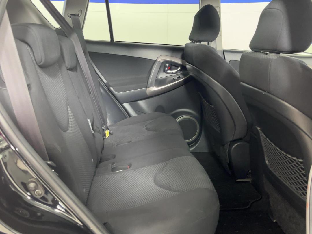 Photo '20' of Toyota Rav4