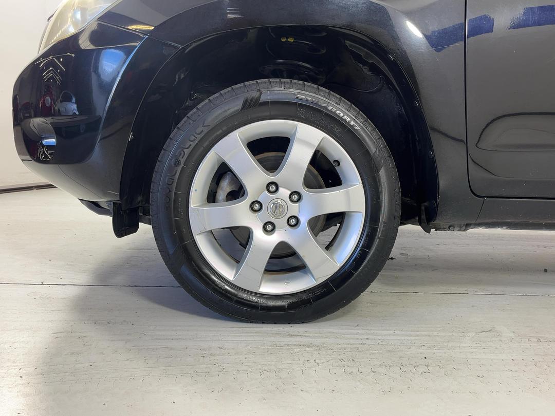 Photo '10' of Toyota Rav4
