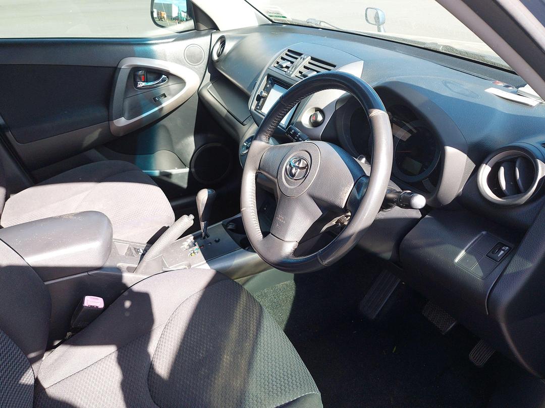Photo '12' of Toyota RAV4 2.4 Photo '12' of Toyota RAV4 2.4