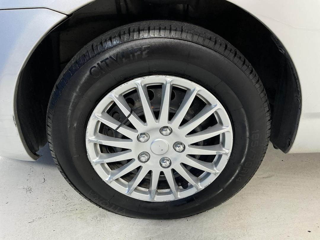 Photo '10' of Toyota Runx