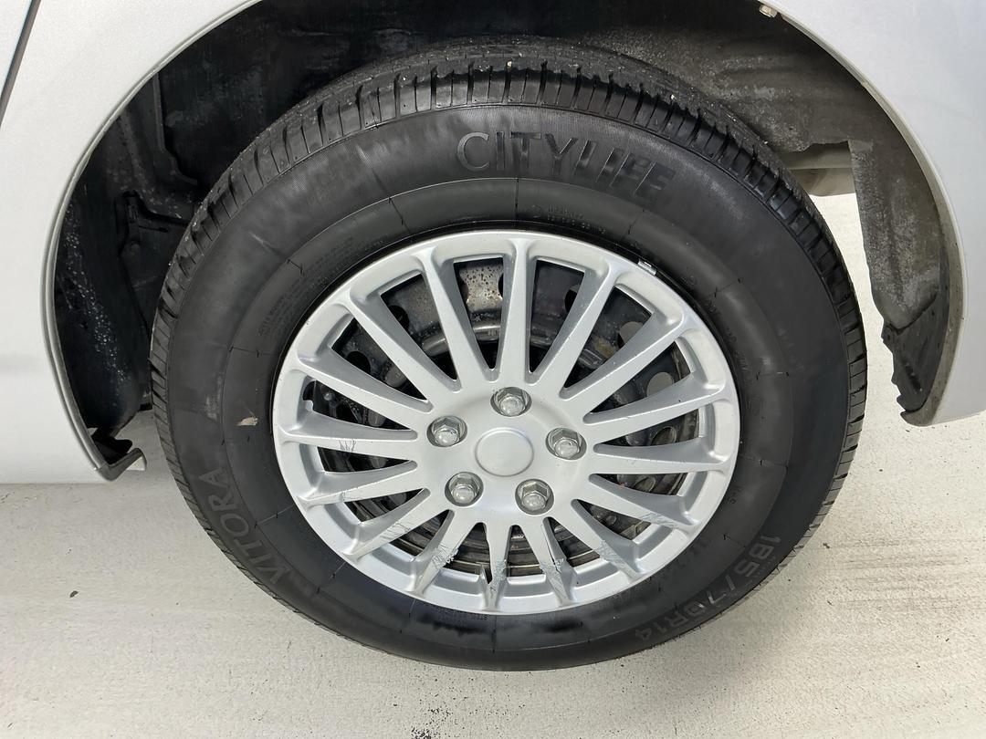 Photo '11' of Toyota Runx