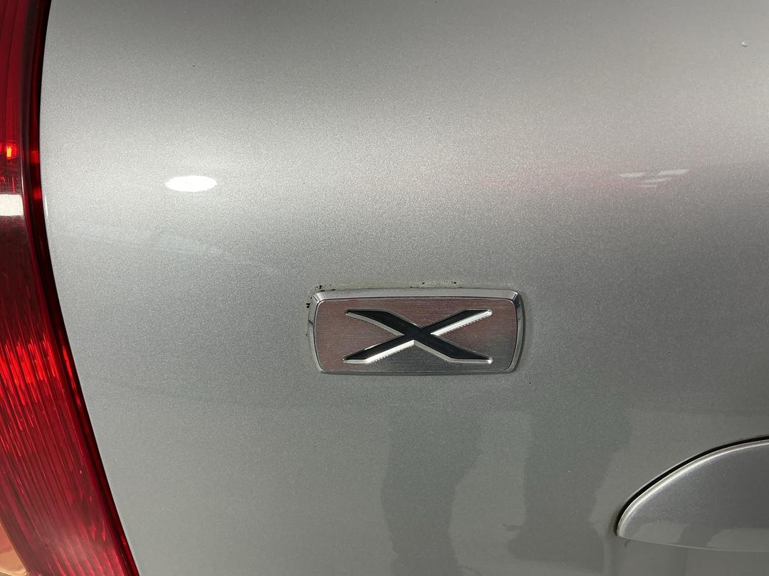 Photo '26' of Toyota Runx