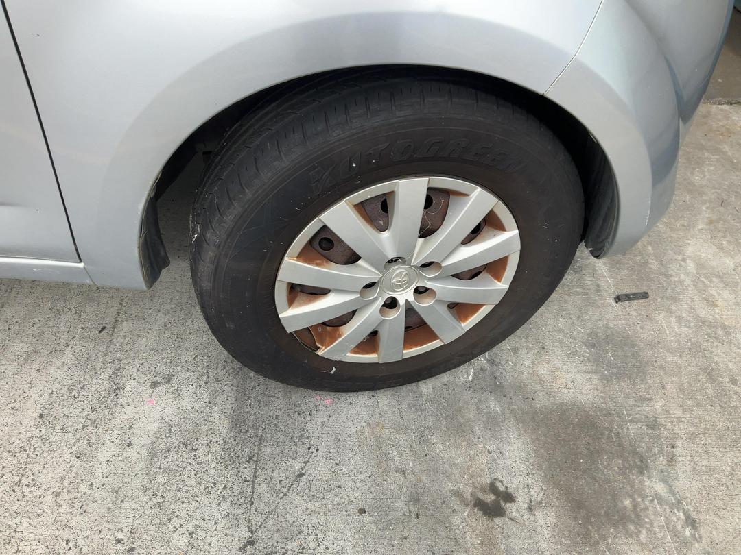 Photo '2' of Toyota Rush