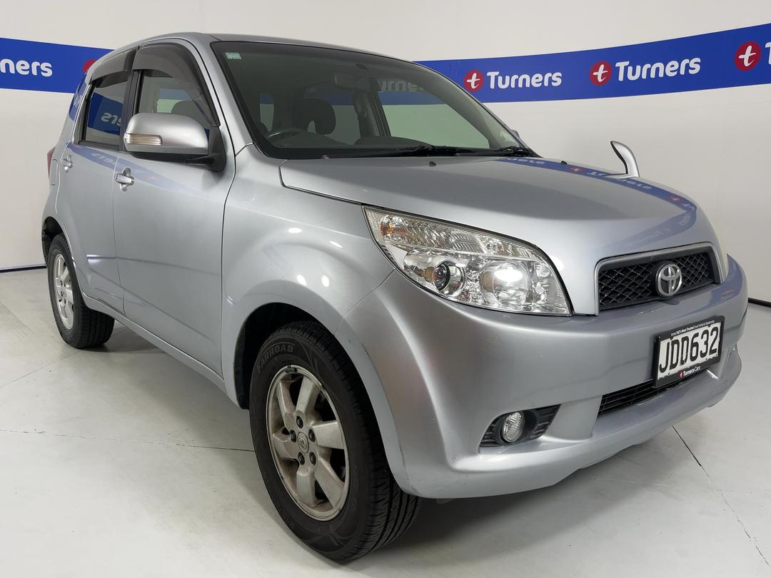 Photo '1' of Toyota Rush