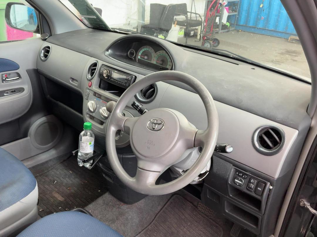 Photo '18' of Toyota Sienta Photo '18' of Toyota Sienta
