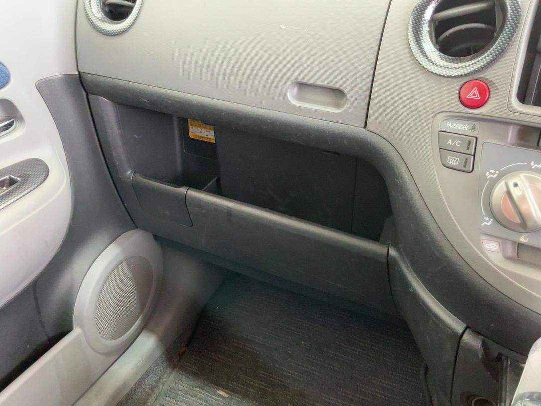 Photo '22' of Toyota Sienta Photo '22' of Toyota Sienta