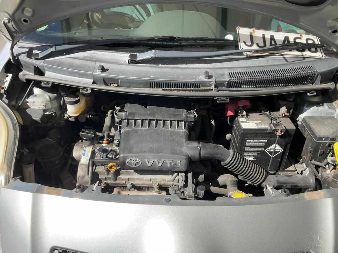 Photo '13' of Toyota Vitz Photo '13' of Toyota Vitz