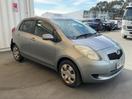Thumbnail '2' of Toyota Vitz