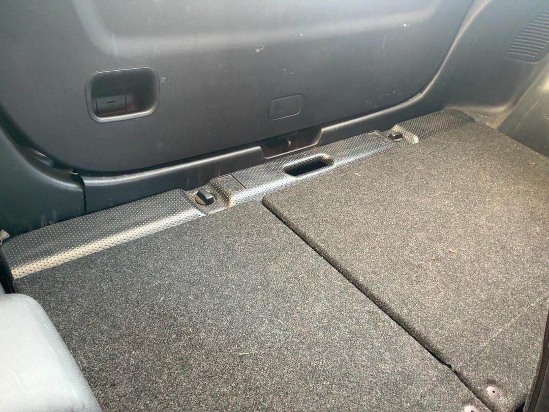 Photo '7' of Toyota Vitz