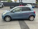 Thumbnail '4' of Toyota Vitz