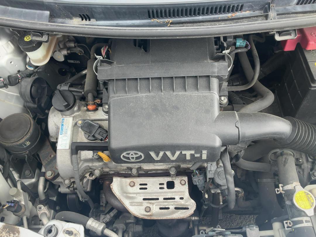 Photo '2' of Toyota Vitz Photo '2' of Toyota Vitz