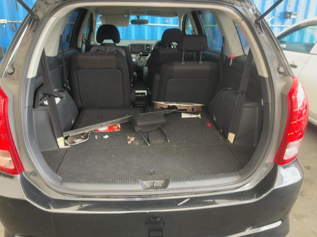 Photo '19' of Toyota Wish