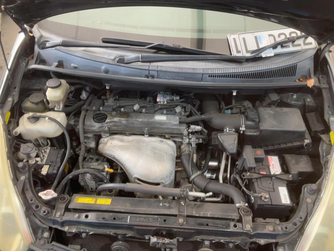 Photo '32' of Toyota Wish