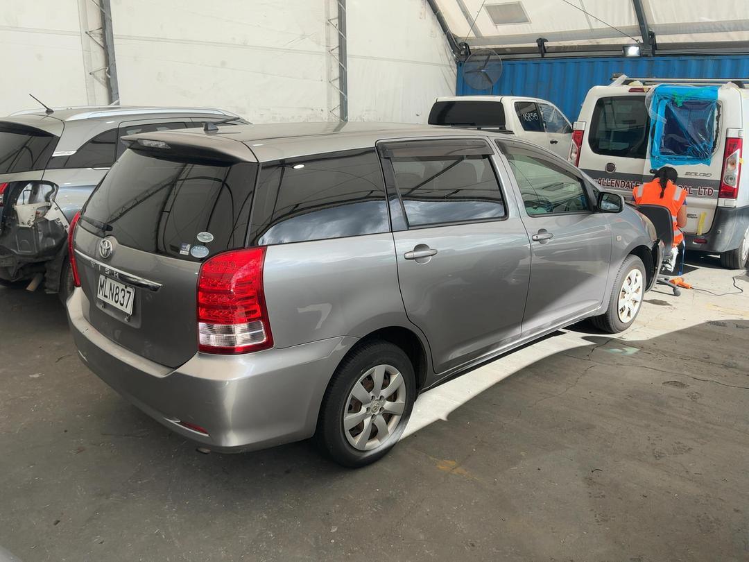 Photo '12' of Toyota Wish