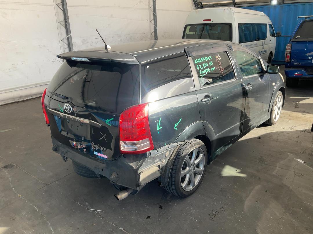 Photo '4' of Toyota Wish