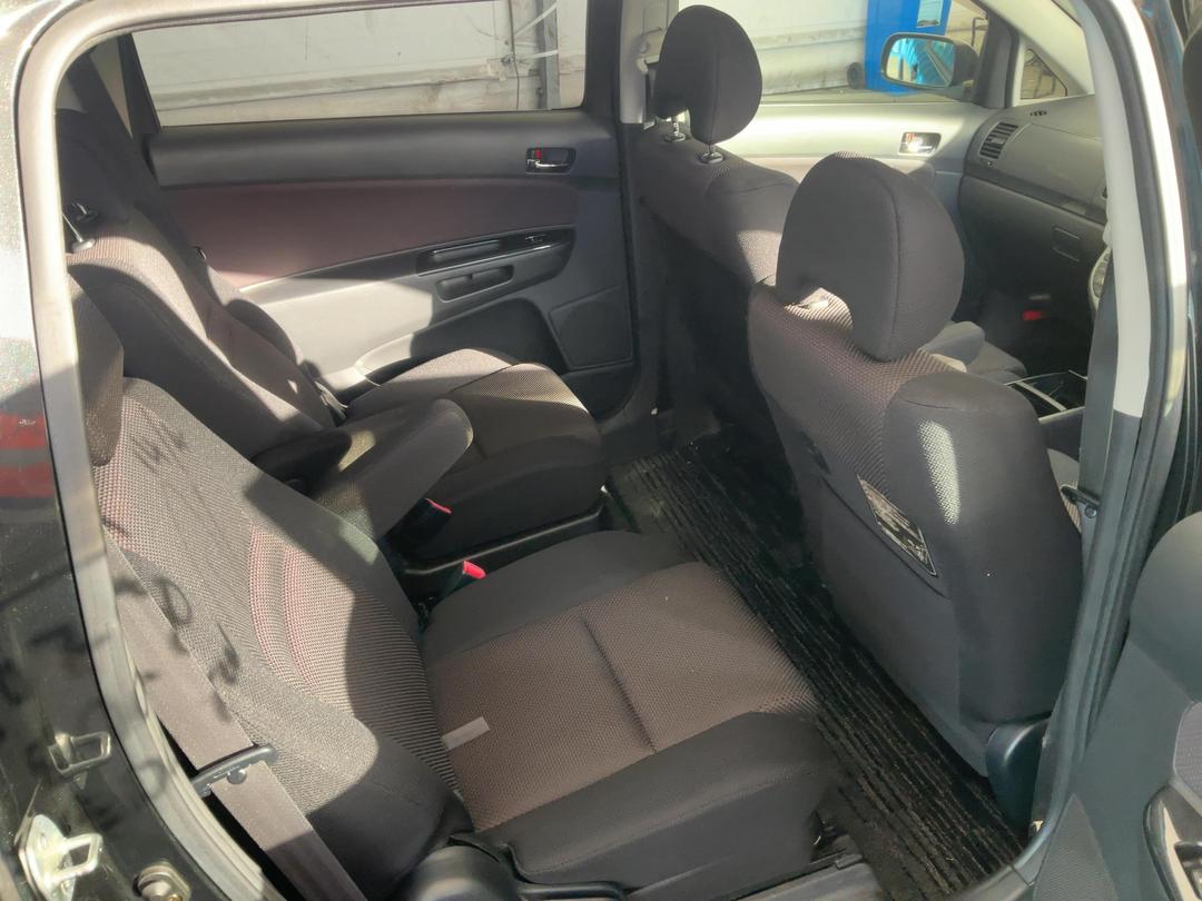 Photo '20' of Toyota Wish