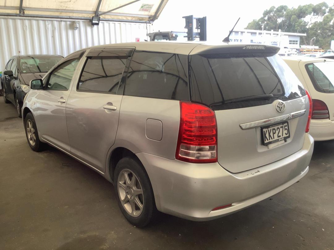 Photo '8' of Toyota Wish