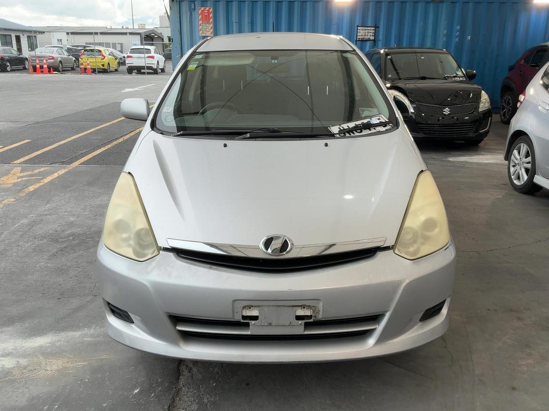 Photo '4' of Toyota Wish Photo '4' of Toyota Wish