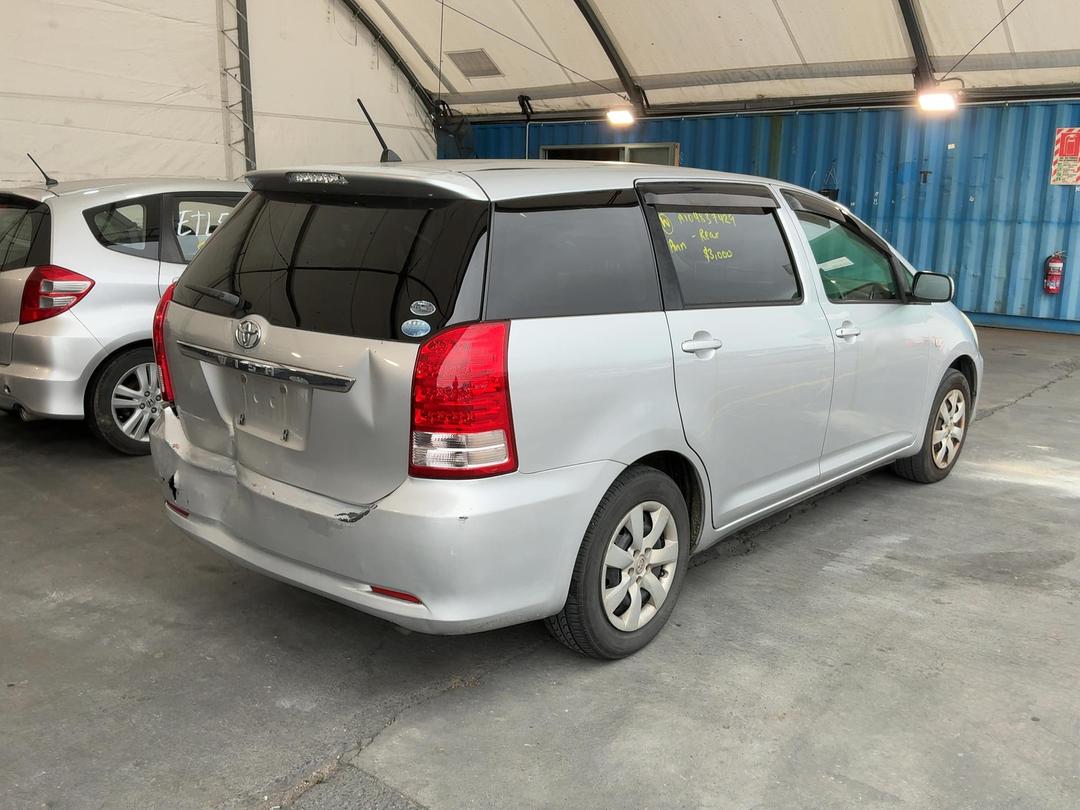Photo '15' of Toyota Wish Photo '15' of Toyota Wish