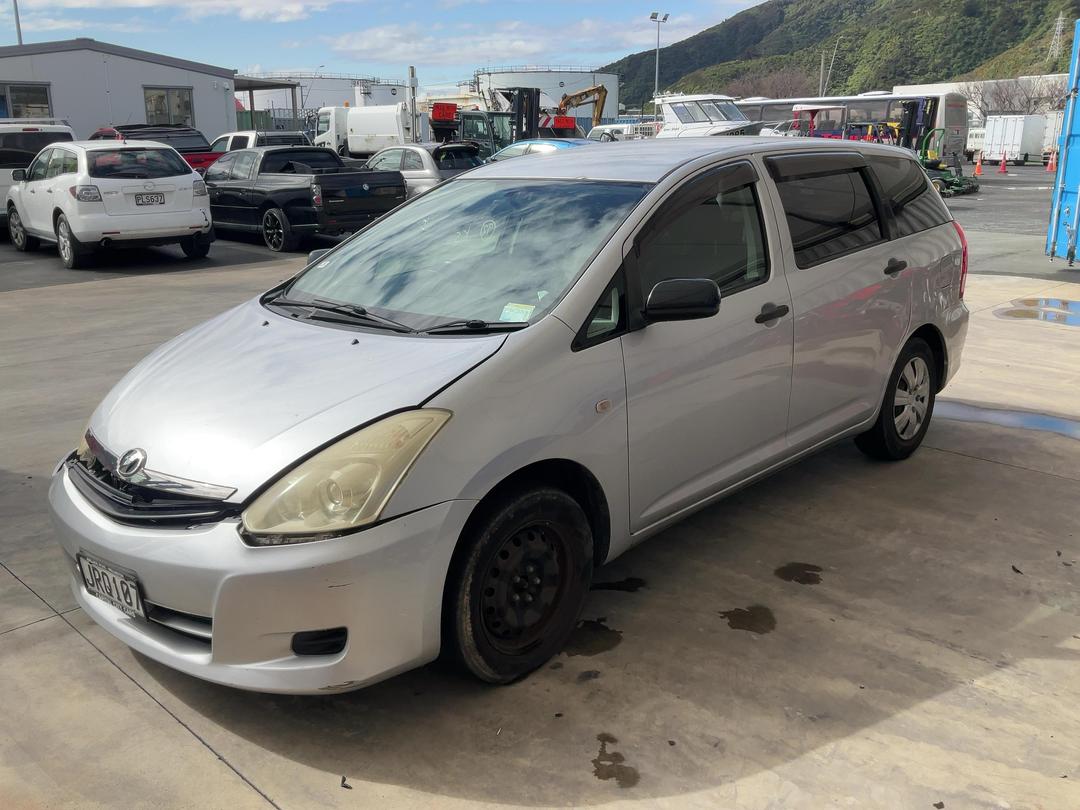 Photo '3' of Toyota Wish Photo '3' of Toyota Wish
