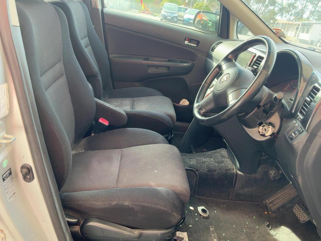 Photo '9' of Toyota Wish Photo '9' of Toyota Wish