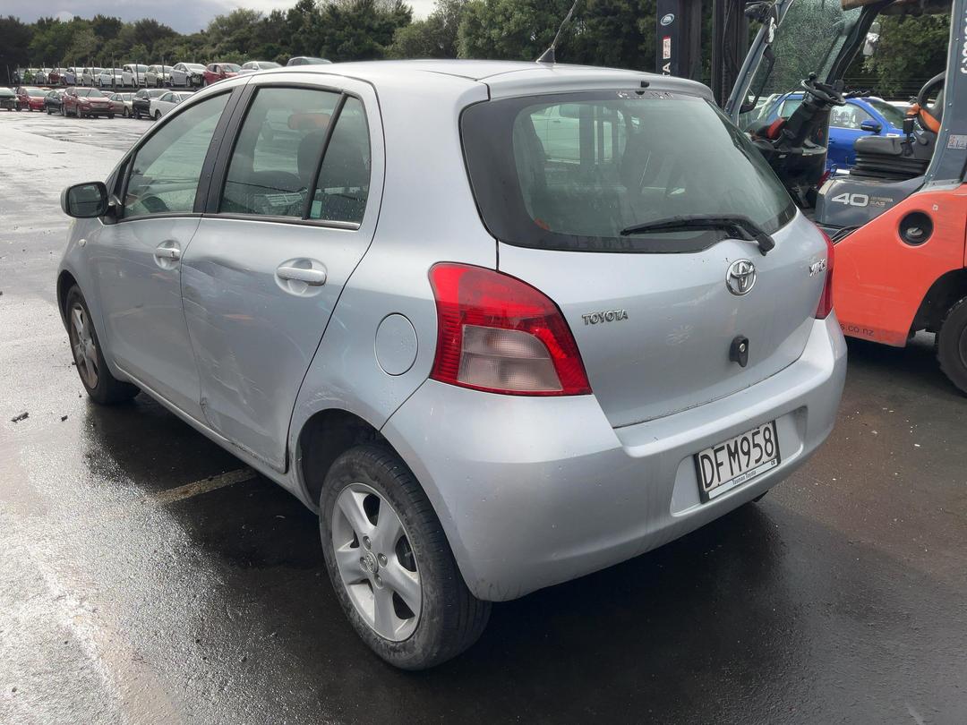 Photo '3' of Toyota Yaris