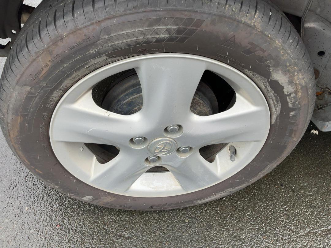 Photo '6' of Toyota Yaris