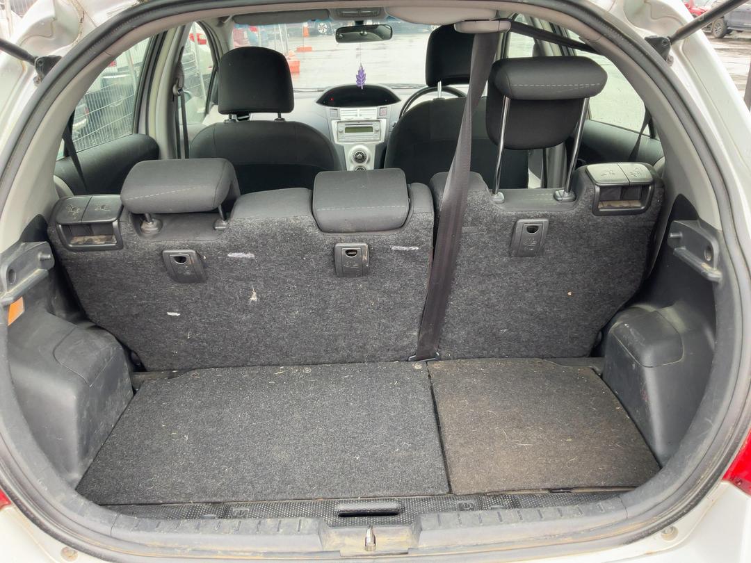 Photo '7' of Toyota Yaris