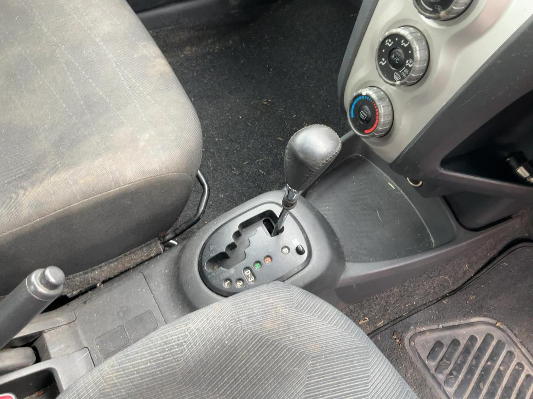 Photo '14' of Toyota Yaris