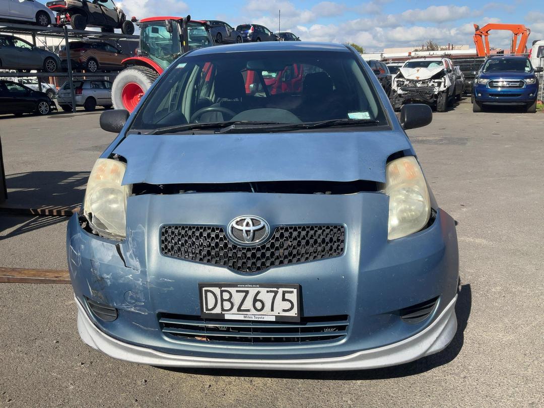 Photo '3' of Toyota Yaris Photo '3' of Toyota Yaris