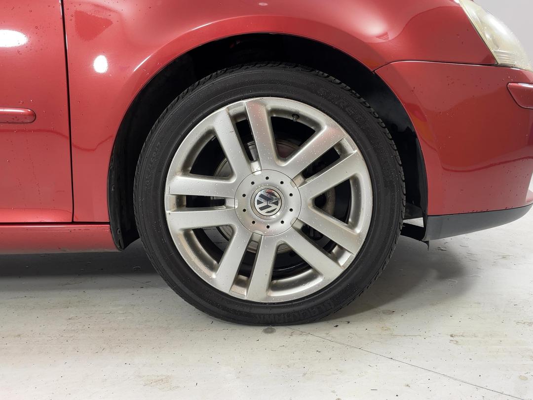 Photo '9' of Volkswagen Golf