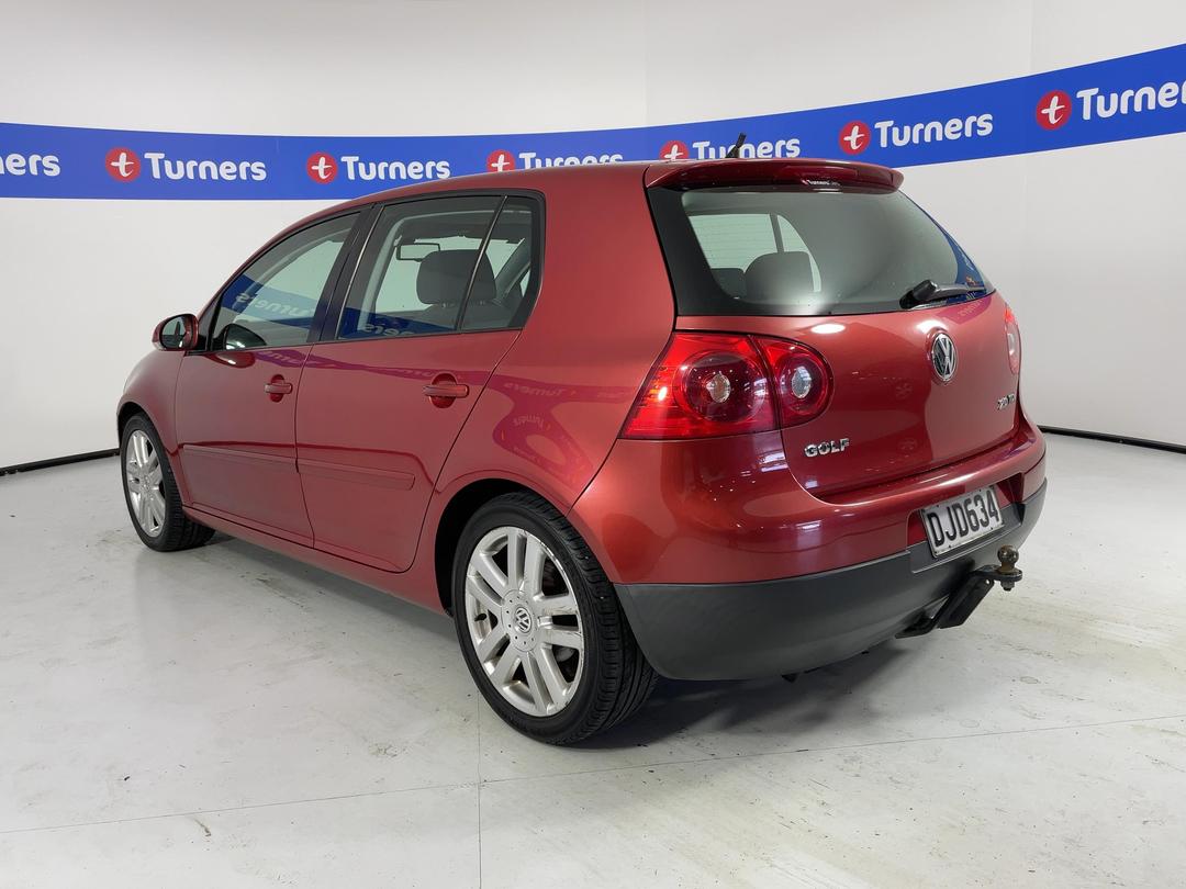 Photo '5' of Volkswagen Golf