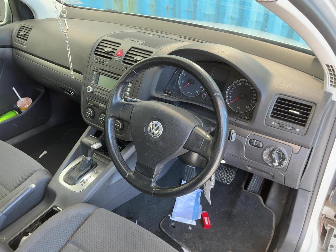 Photo '12' of Volkswagen Golf FSI TIP Photo '12' of Volkswagen Golf FSI TIP