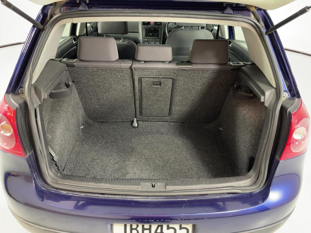 Photo '14' of Volkswagen Golf