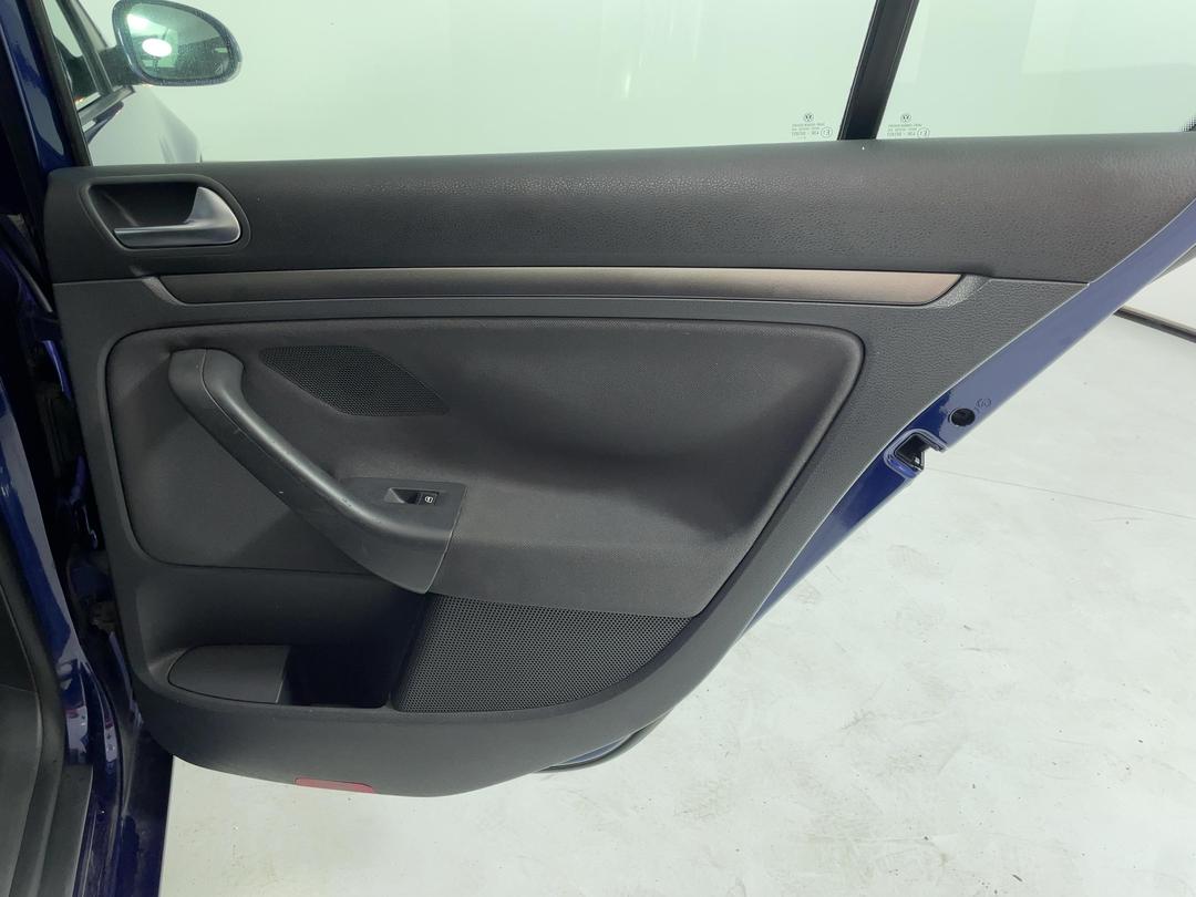 Photo '19' of Volkswagen Golf