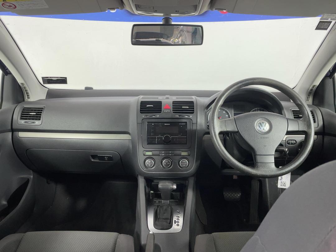 Photo '17' of Volkswagen Golf