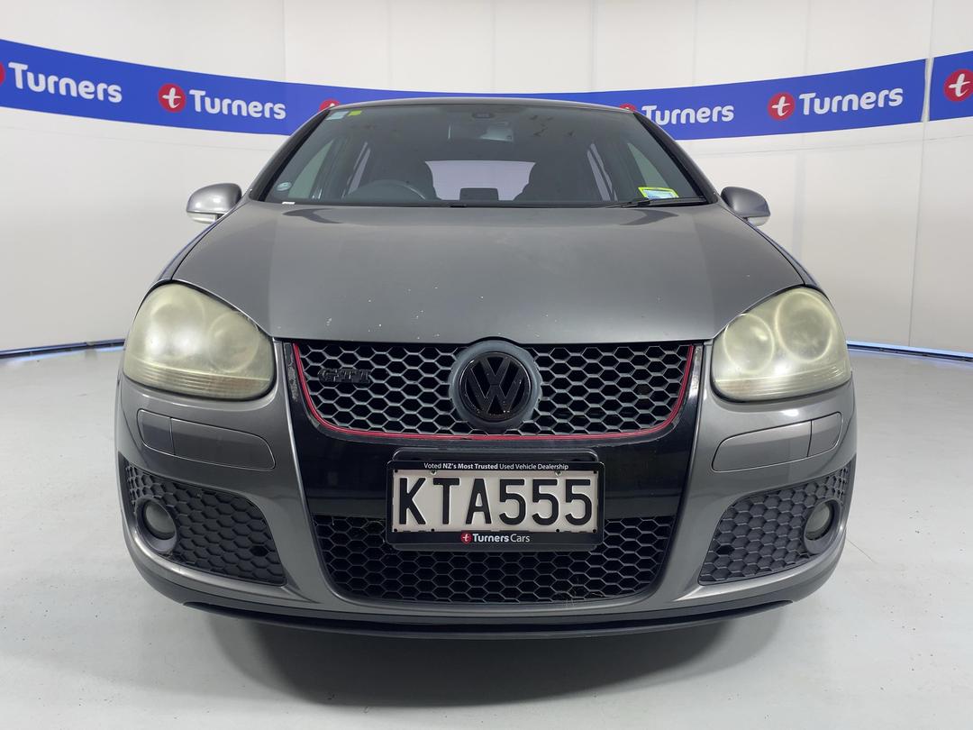 Photo '2' of Volkswagen Golf